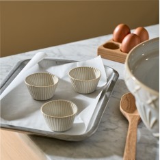 Bramley Ceramic White Cupcake Case