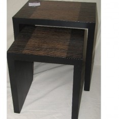 Table gigogne en paire en bois bambou et resine. Motif Lignes 50 x 40 h. 55