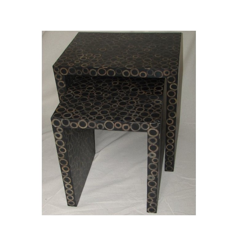 https://www.styles-interiors.ch/2353-thickbox/table-gigogne-en-paire-en-bois-bambou-et-resine-motif-rond-50-x-40-h-55.jpg