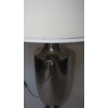Lampe ceramique Matteuzzi nickel avec abat jour crème et liseret argent. Haut. 95 cm Diam 55 cm