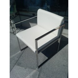 fauteuil MARCO POLO - structure métal argenté avec coussins cuir blanc cassé L55-P55/H73 cm
