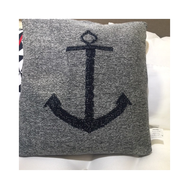 https://www.styles-interiors.ch/5185-thickbox/coussin-brehec-marine-avec-ancre-45-x45-cm-stof-france.jpg