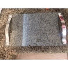 plateau verre AULICA avec poignées en chrome de 30 x 50 cm 