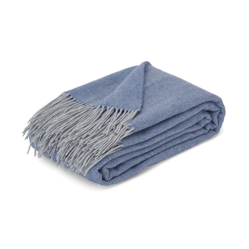 https://www.styles-interiors.ch/7132-thickbox/westmeath-herringbone-throw-denim.jpg