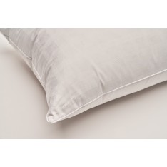 Vispring English duck feather and down pillow