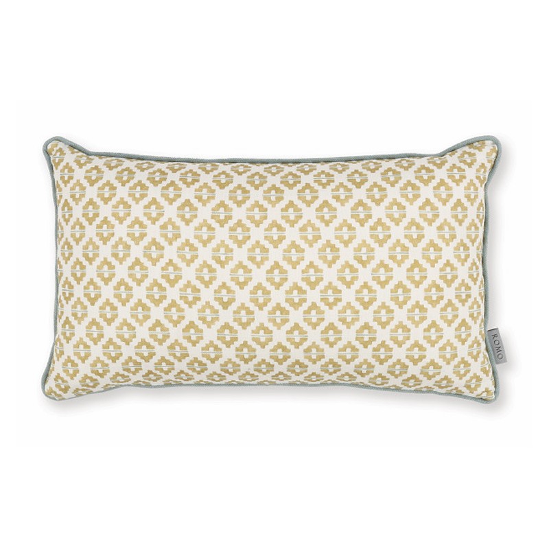 https://www.styles-interiors.ch/9689-thickbox/coussin-romo-50x30cm-elska-hay-rc80203.jpg